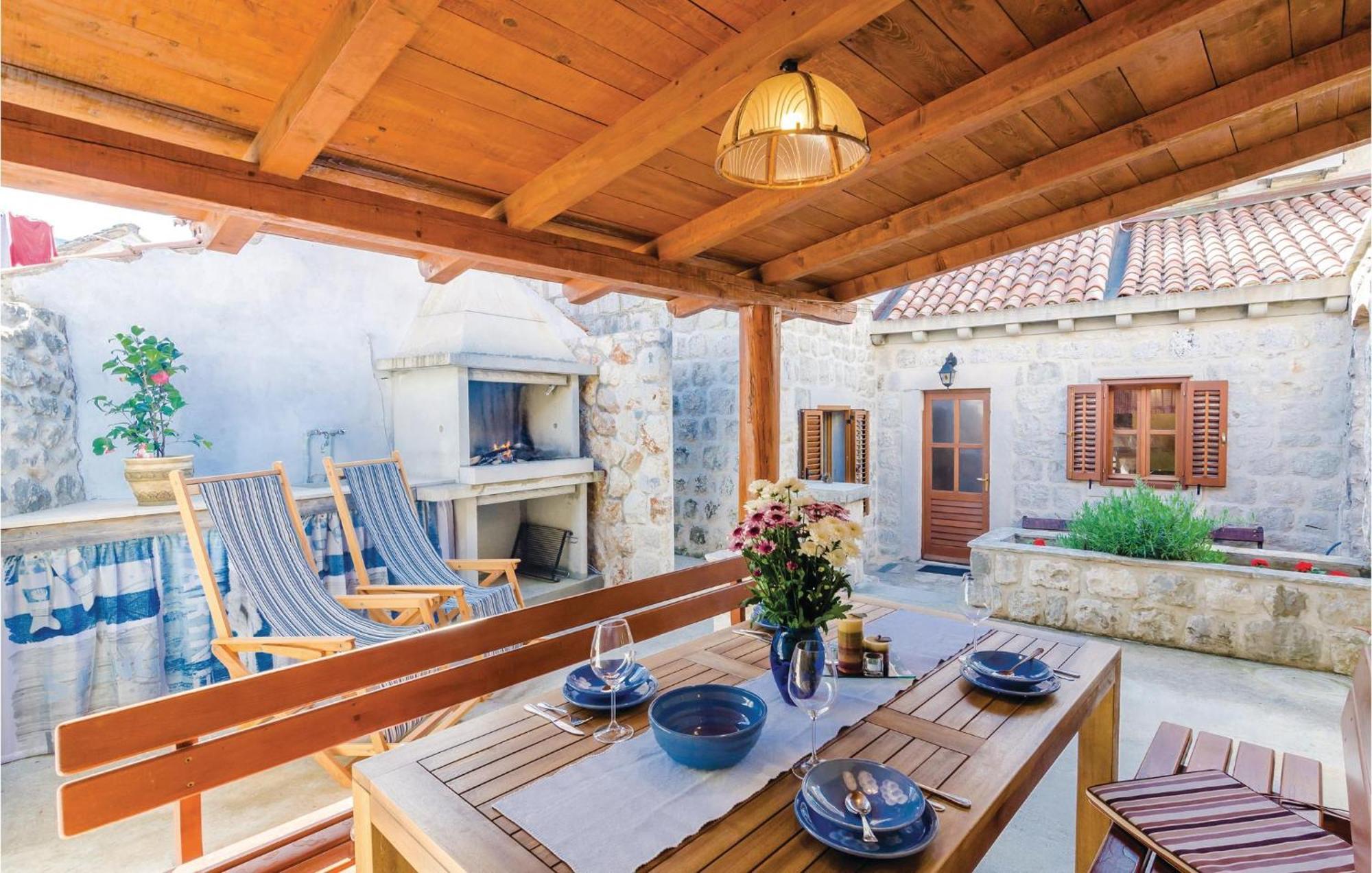 Cozy Home In Slano With Wifi Ngoại thất bức ảnh
