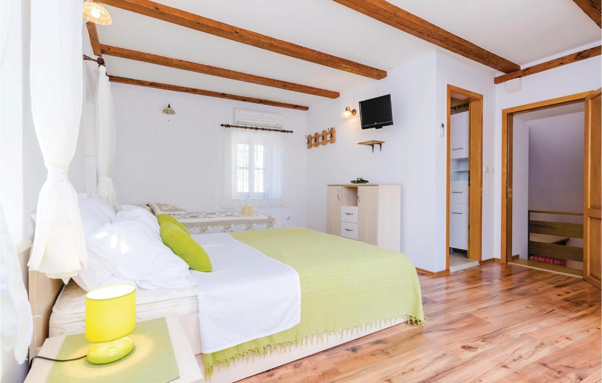 Cozy Home In Slano With Wifi Ngoại thất bức ảnh