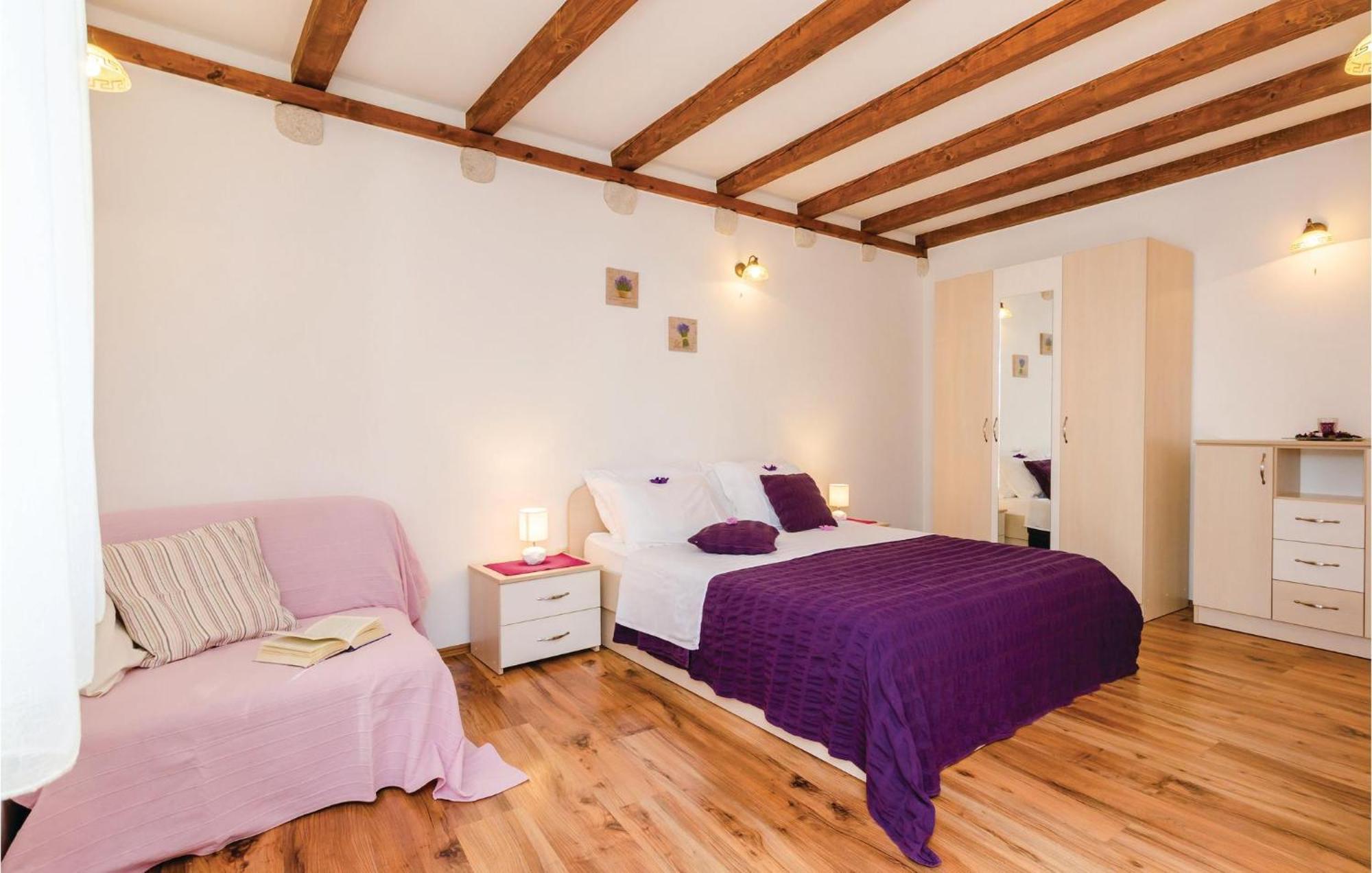 Cozy Home In Slano With Wifi Ngoại thất bức ảnh